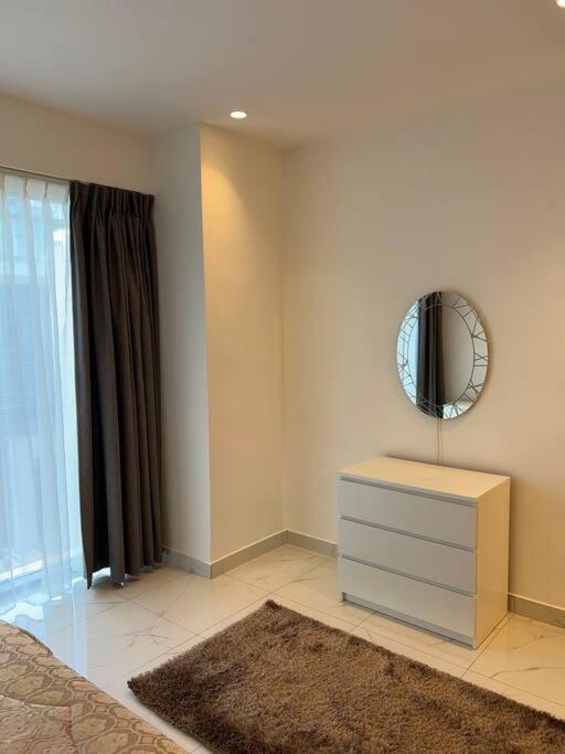 Modern Studio In The Heart Of Amman Exteriör bild